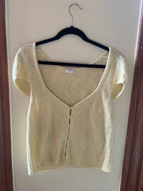Abercrombie Butter Yellow Knit Top
